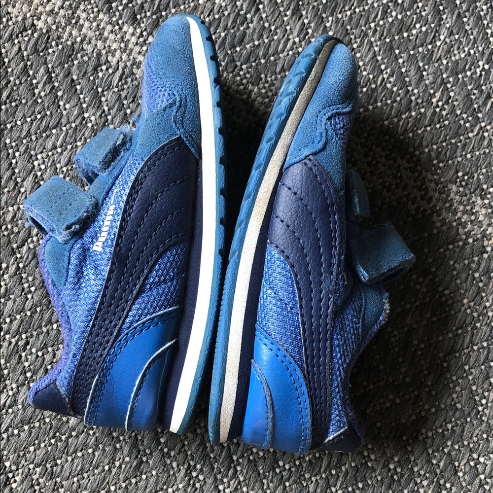 Puma Kids Blue Velcro Strap Sneakers - Picture 8 of 9